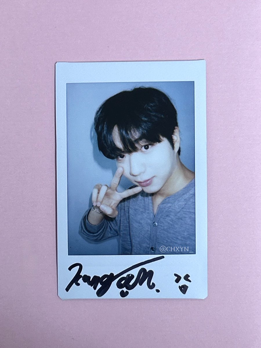 chxyn_'s tweet photo. #차강윤 포토이즘 싸인폴라൱ https://t.co/CRYGZ8eNWI