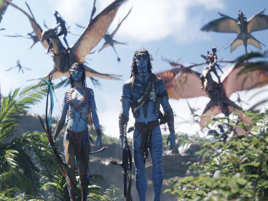 FilmUpdates's tweet image. James Cameron when asked about the Oscars:

"You can play the awards games or you can play the game that I like to play: which is to make movies people actually go to. Sorry."

(Via @HertzBarry)