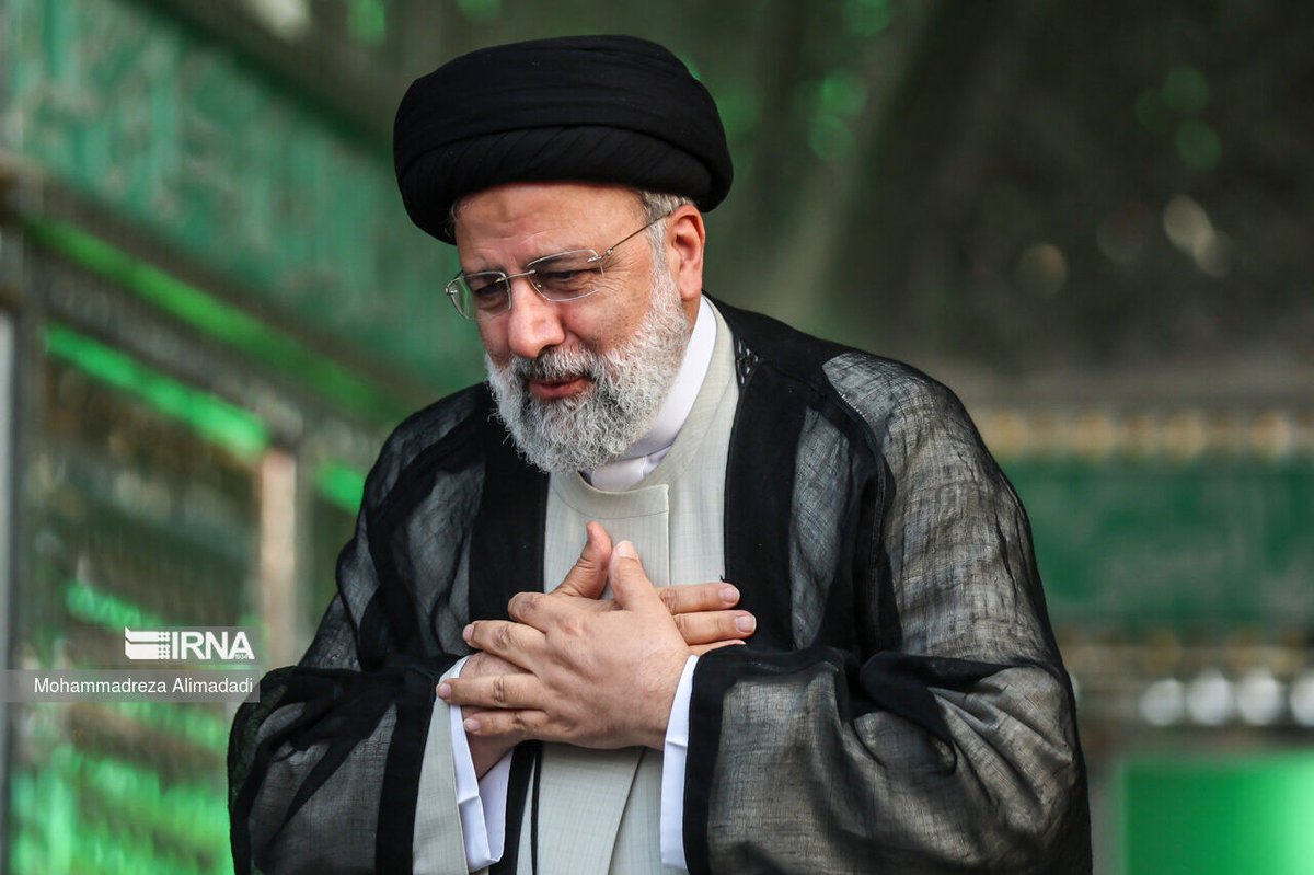دل یه ملت برای رئیسی سوخت...
#مجازات_هتاک_به_شهید_جمهور
#رئیسی_عزیز