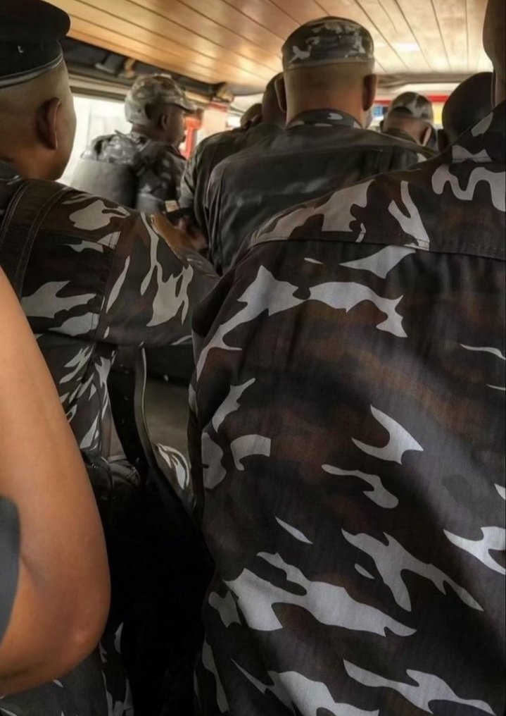 ' Kindly follow us to explain your source of income' 

See better escort , Police is your Friend!!!!