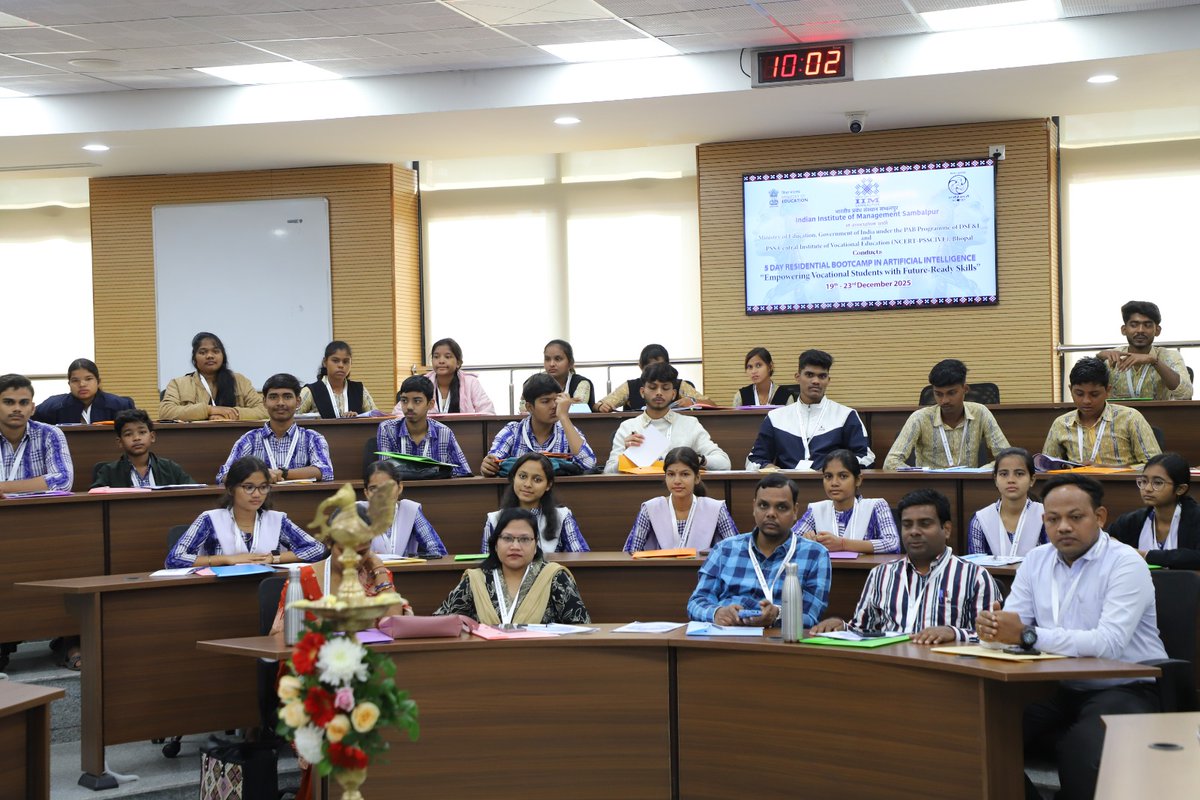 psscive_bhopal's tweet photo. The IIM Sambalpur Story. The inaugural session included an introductory address by Prof. Deepanwita Datta and a welcome address by Prof. Mahadeo Jaiswal, Director, IIM Sambalpur. The keynote address was delivered by Prof. Prakash Chandra Rout, PSSCIVE, NCERT, https://t.co/nBz1OABITk