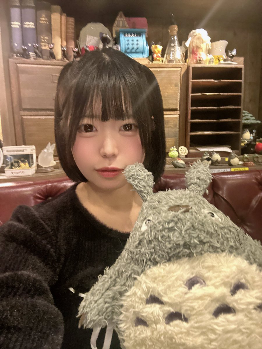 もなか🐰💉12/5(金)新体制お披露目🫵🏻終わった (@monaka_hellpo