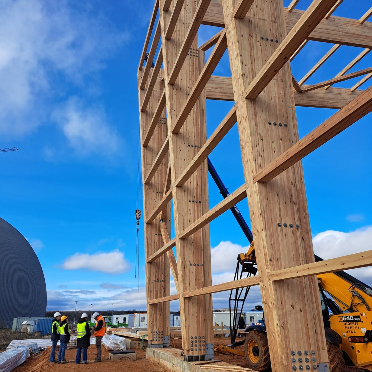 Construyendo Maderaula tweet media