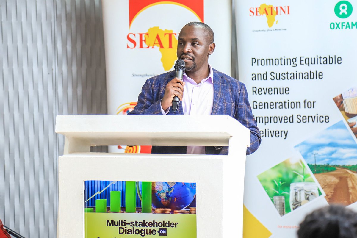 Youth_TJN's tweet photo. 📍Kampala, Uganda 🇺🇬 | 🗓️ Friday 19th December, 2025
@Youth_TJN is delighted to join our partners @SEATINIUGANDA & @OxfaminUganda for the Multi-stakeholder Dialogue on #DomesticResourceMobilisation.
🌱💰#EventTheme: Enhancing Domestic Revenue Mobilisation to finance climate interventions towards attaining a just & equitable society.
This dialogue brings together thought leaders, policymakers & civil society to explore how domestic revenues can sustainably finance climate adaptation & mitigation while advancing #fiscaljustice & #equity.
Join the conversation here ➡️: https://t.co/4lR0kwcmFL