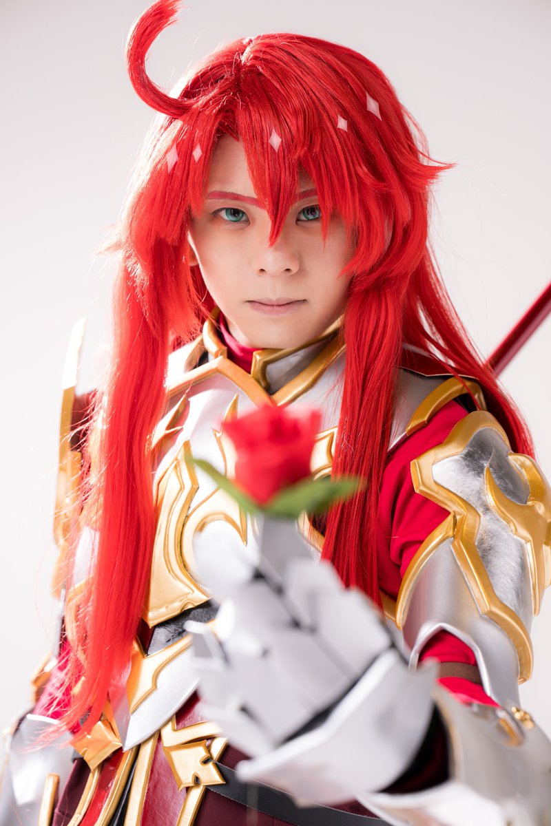 【 cosplay 】
崩壊スターレイル

アルジェンティ／銀枝

1輪のバラの重さを以って
　　　　　　ご挨拶させてください。

photo:<a href="/yoshi145333/">こま🙏</a> 
#コスプレ
#第2回星巡りスタレ併せ