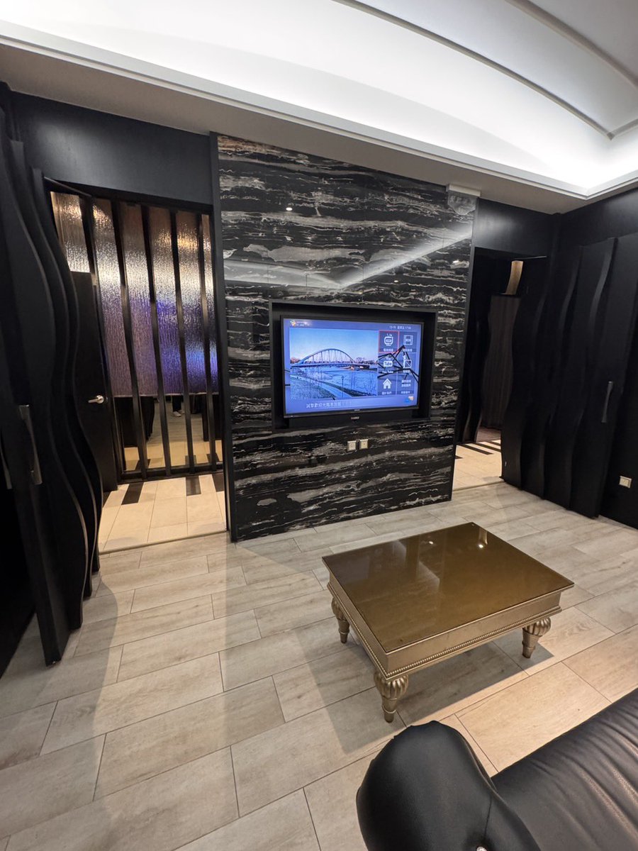 平凡夫妻W&J tweet media