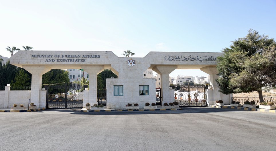 الأردن يرحب بقرار إلغاء العقوبات المفروضة على سوريا بموجب قانون قيصر 