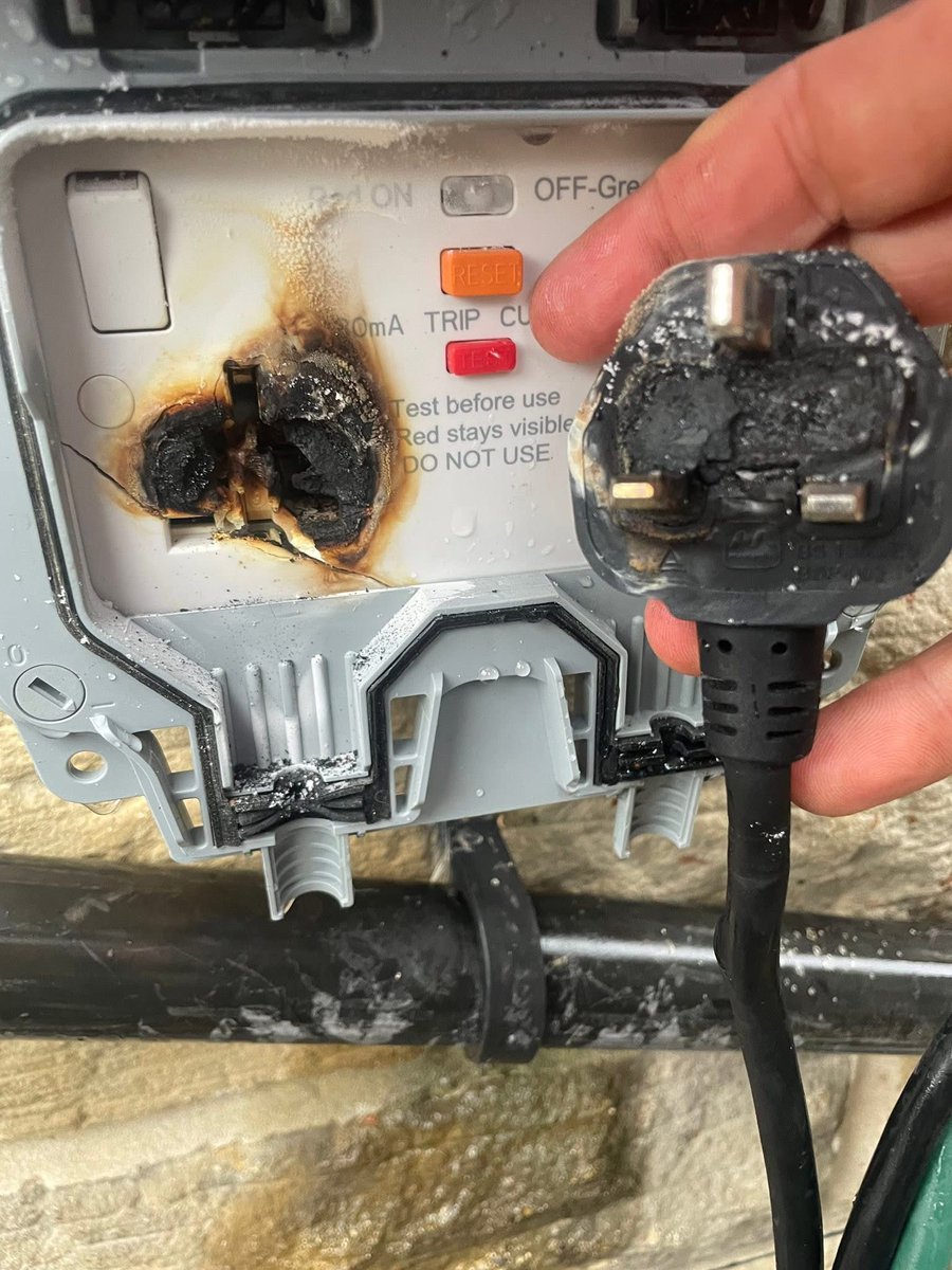 Artisan Electrics tweet media