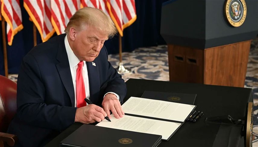 ترامب يوقّع على قانون يخصص 900 مليار دولار للاستراتيجية الدفاعية 