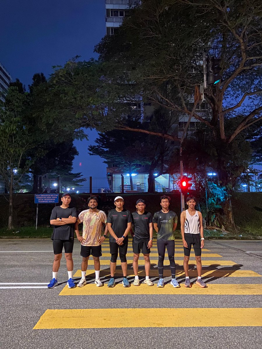 nakedspiritrun's tweet photo. We’re proud to see the lineup running the session last night despite other people already on holiday and off-season mode. Thank you team for your dedication, have a nice weekend! #runwithoutlimits https://t.co/8uUpqvjfJ3