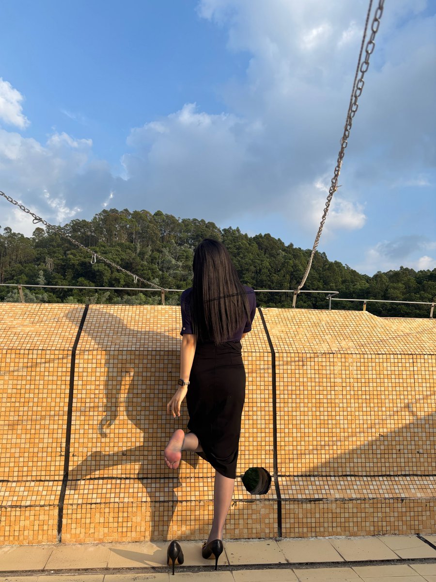 yuqings2025's tweet photo. 在深圳待的最后20天了，还没跪拜的还等什么，下个月搬成都了 https://t.co/2hL5IbEqk7