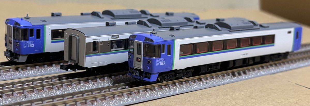 こんばんは。 TOMIX<97919>キハ183系特急ディーゼルカー(ニセコ)セット