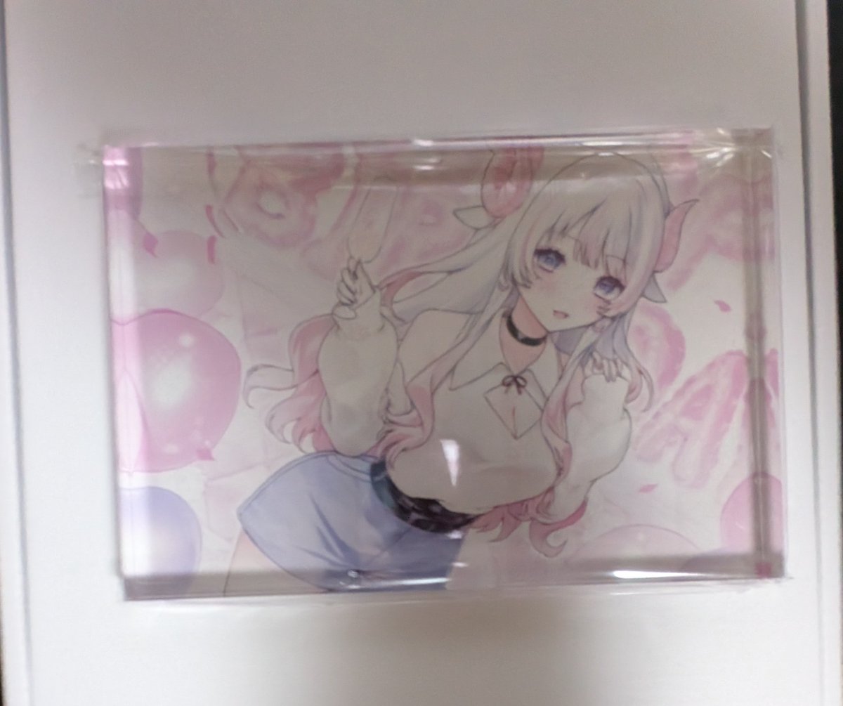 アクリルブロック届いたで！ かわよい！！！(っ´ω`c) この色合いだっ