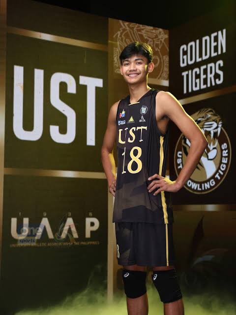 Our very own UST volleyball players, Josh Ybañez and Buks Sali, are now bronze medalists at the SEA Games 2025! Congratulations!!! 🐯 

 #SEAGames2025
