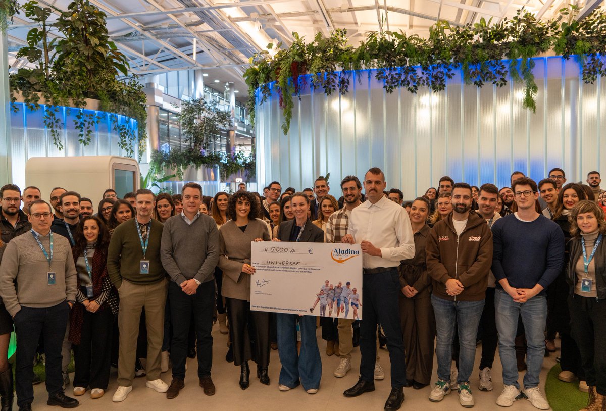 _Universae's tweet image. 🤝 Unidos por una gran causa.

UNIVERSAE ha hecho entrega de un cheque solidario a la @FundAladina. 

Una iniciativa impulsada para apoyar a niños y adolescentes con cáncer y a sus familias. 👏

#UNIVERSAE #Educación #FPOficial #RSC