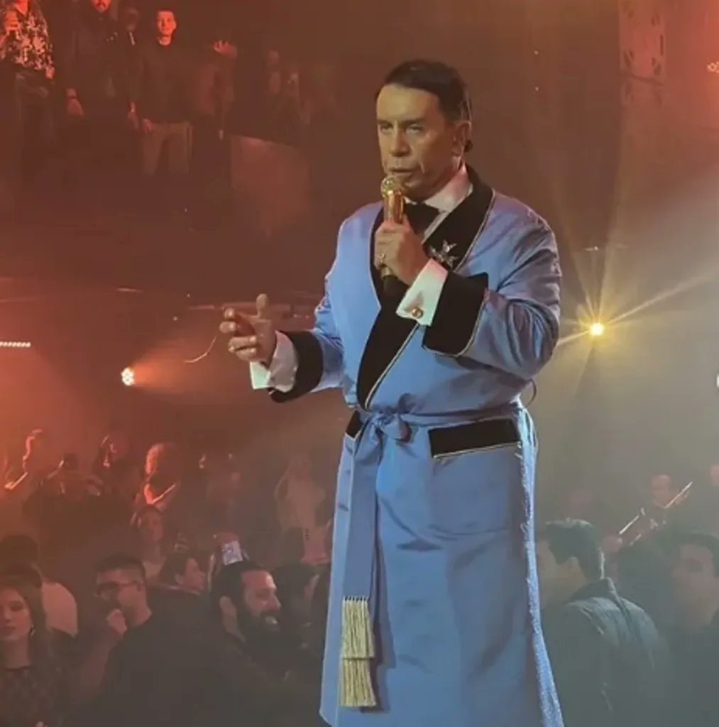 Τηλεθεάτρια υπηρεσίας tweet media