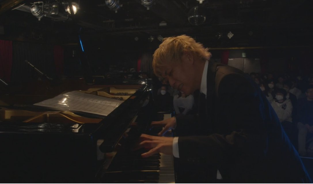 LIVE OF LAZWARD PIANO -解凍-
はじまりました！
#LAZWARDPIANO 

配信チケットはこちら→
hakoniwa.bitfan.id/events/15384