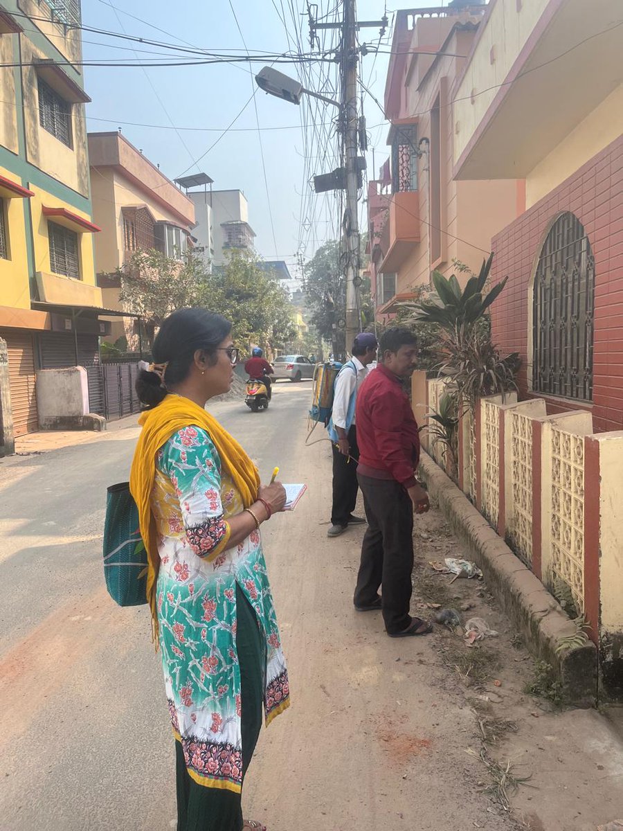 kmc_kolkata's tweet photo. A few pictures of the frontline workers of the Vector Control Team on duty across the city.
#VectorControlByKMC #KMConDuty https://t.co/9LAnbL1yDl