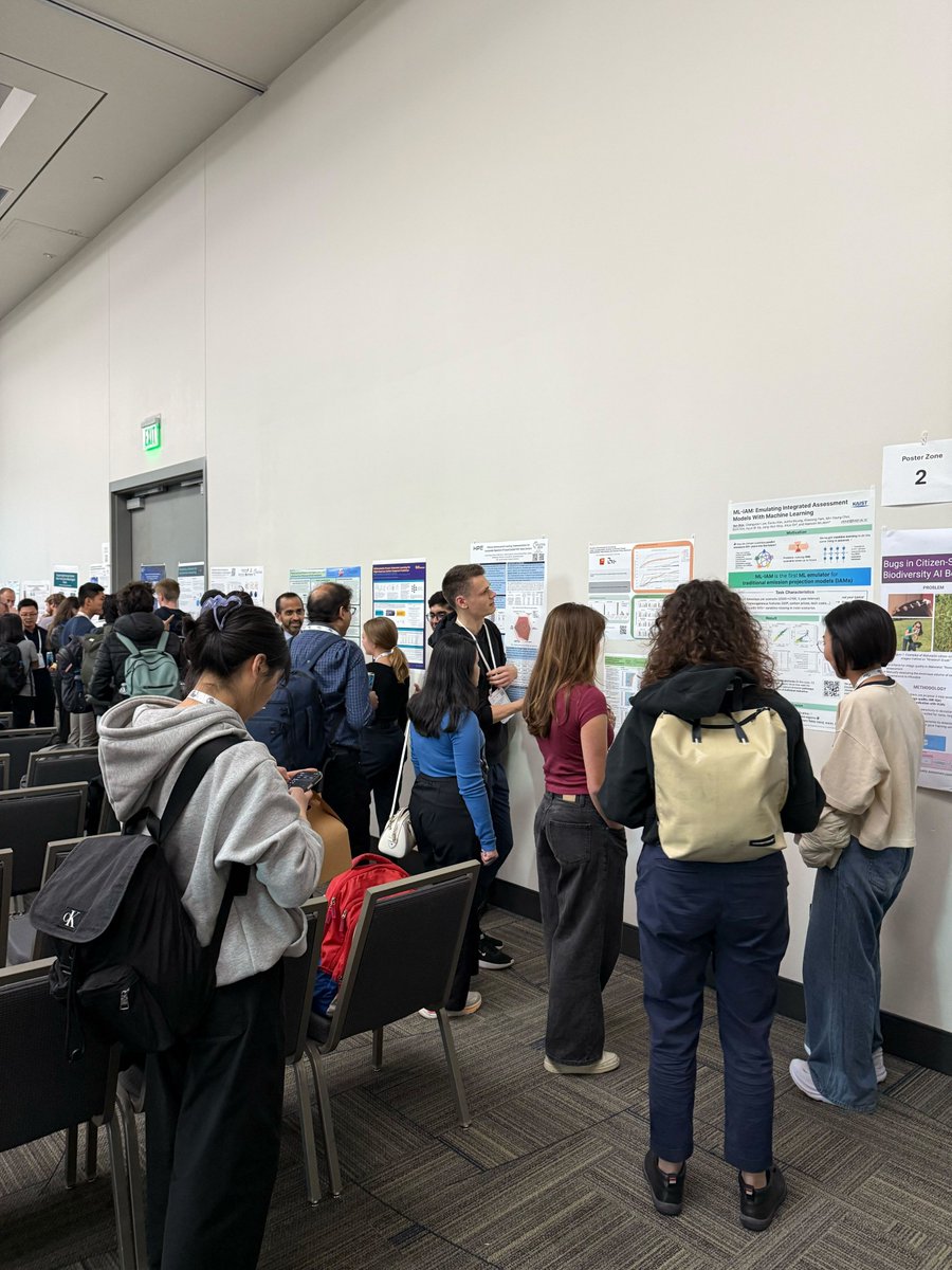 ClimateChangeAI's tweet image. We were excited about the great turnout at our #NeurIPS2025 workshop! A big thank you also to all our reviewers, keynote speakers, panelists, organizers &amp;amp; our sponsors @Mila_Quebec &amp;amp; @Microsoft. 🎉 

Explore all accepted submissions &amp;amp; watch the recording:  climatechange.ai/events/neurips…