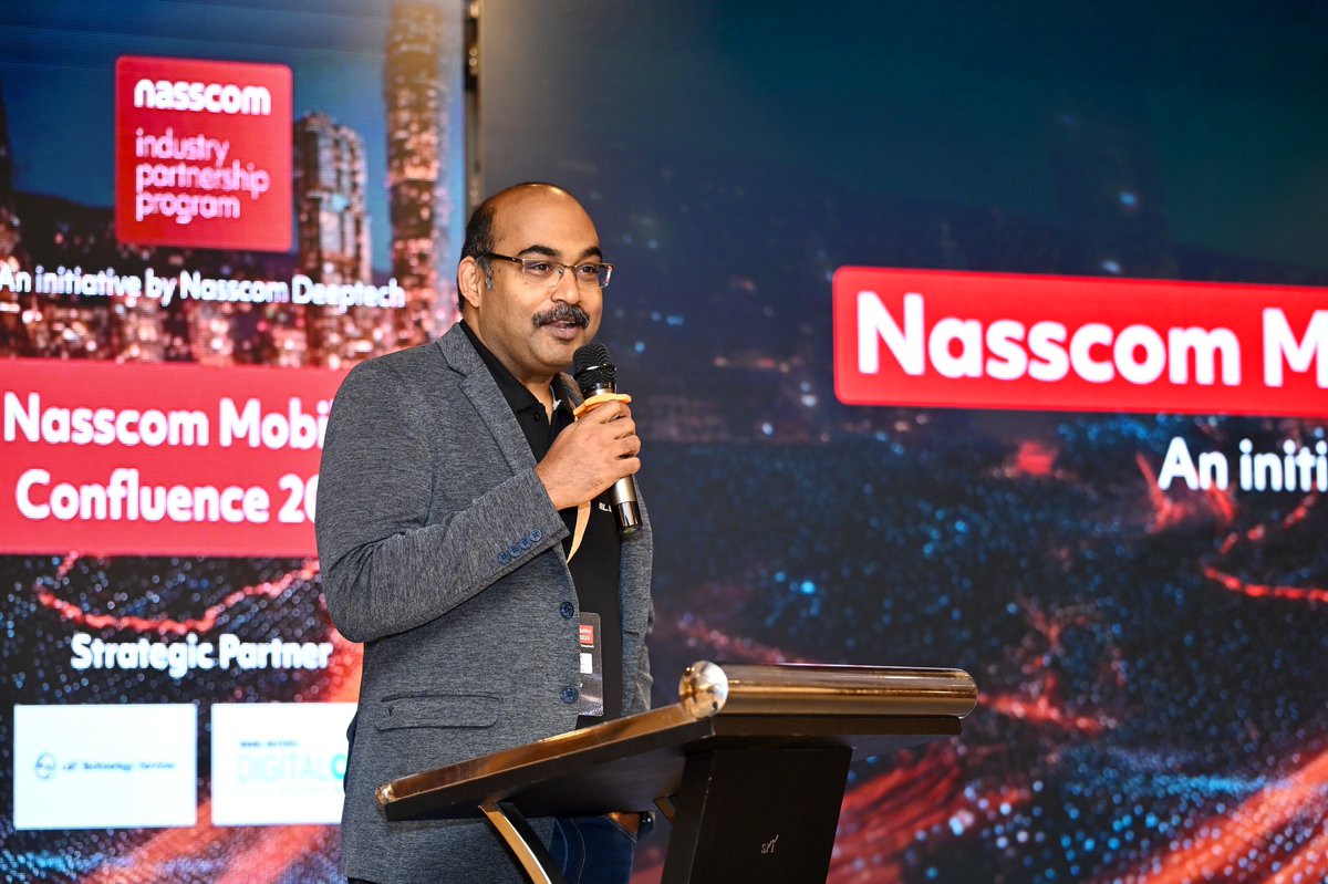 E3Electric_ai's tweet photo. At #NASSCOMMobilityConfluence2025, our Founder &amp; CEO @psanjeev_EV  shared how @E3Electric_ai  is building India’s first AI-powered modular EV scooter designed as a smart mobility platform for the future

#E3electricAI #NasscomMobilityConfluence2025 #Evinnovation #futureofMobility https://t.co/WjCD1kfEcs