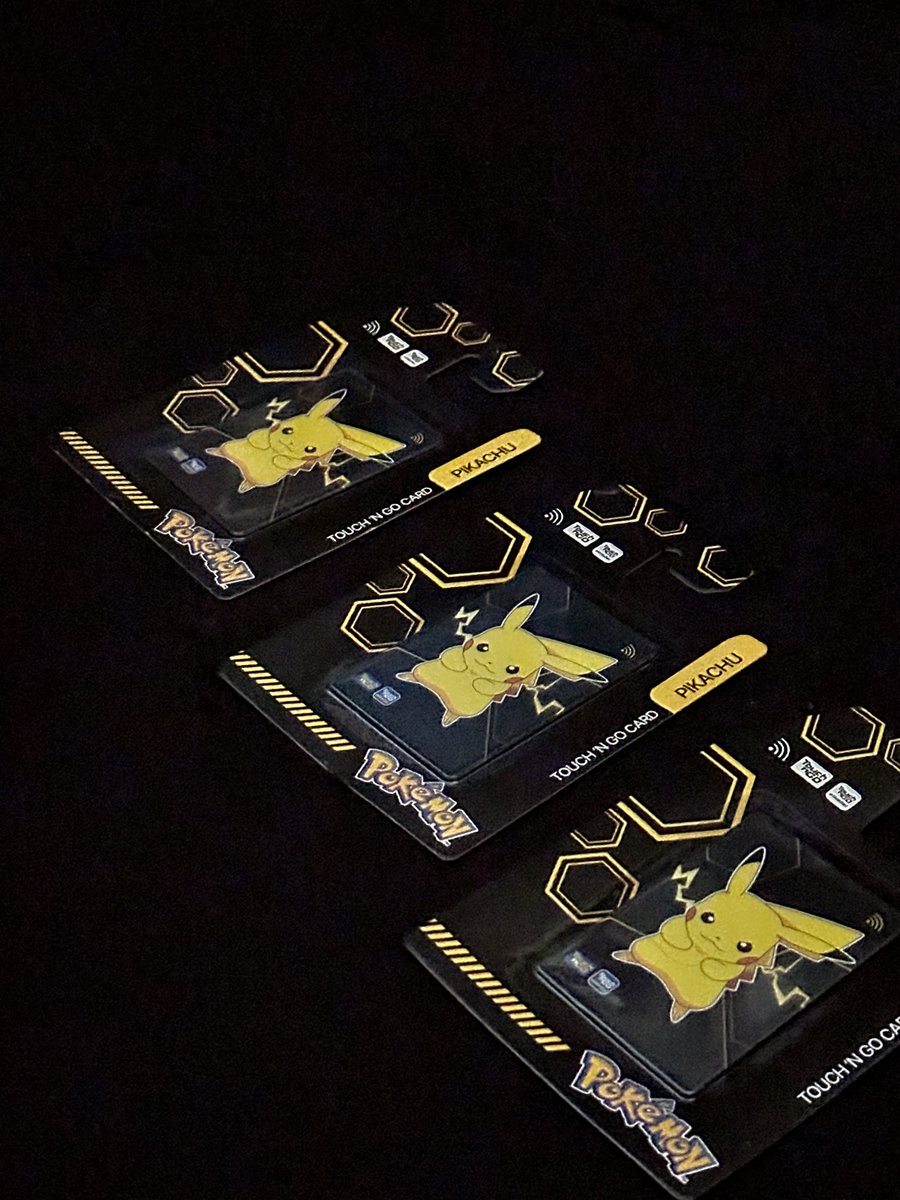 Fadli_Pae's tweet image. Dah sampai! Touch n Go Pokémon Special Edition LED Card Pikachu ~~~. Tak sempat beli yang biasa aritu, rezeki dapat beli yang LED #pikachu #touchnGo