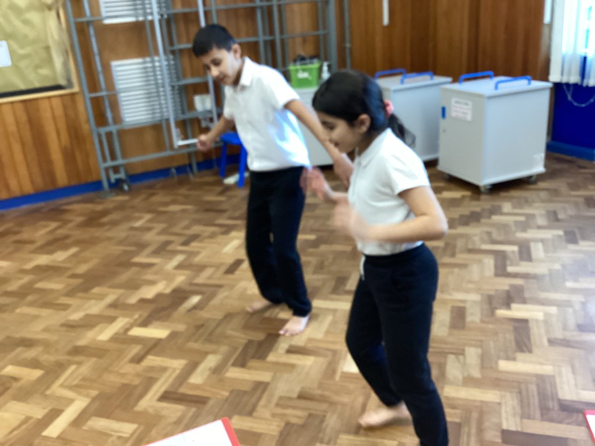 StMarysCofEPri1's tweet photo. #Year5Autumn2025 #growinginwisdom #findingourvoice #livingincommunityandservice https://t.co/gdcRMZ05nm