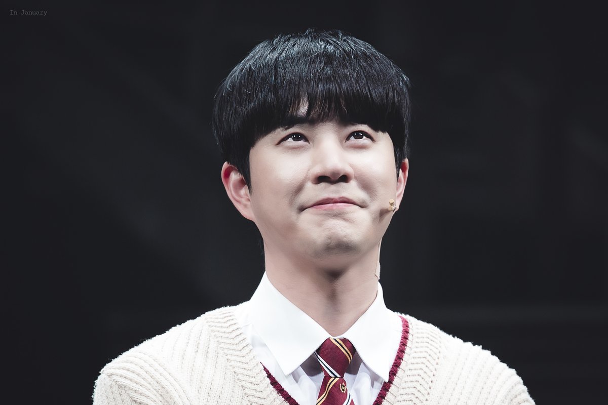 251213 아몬드 막공 무대인사
윤재 | 문태유