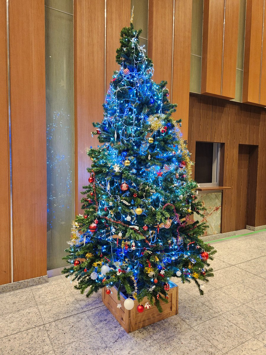 otsuka 大塚ガラス　大塚硝子　クリスマス　ツリー　大皿 🎄もうすぐクリスマス🎅✨ ツリーを飾るたびに、いくつになっても胸が