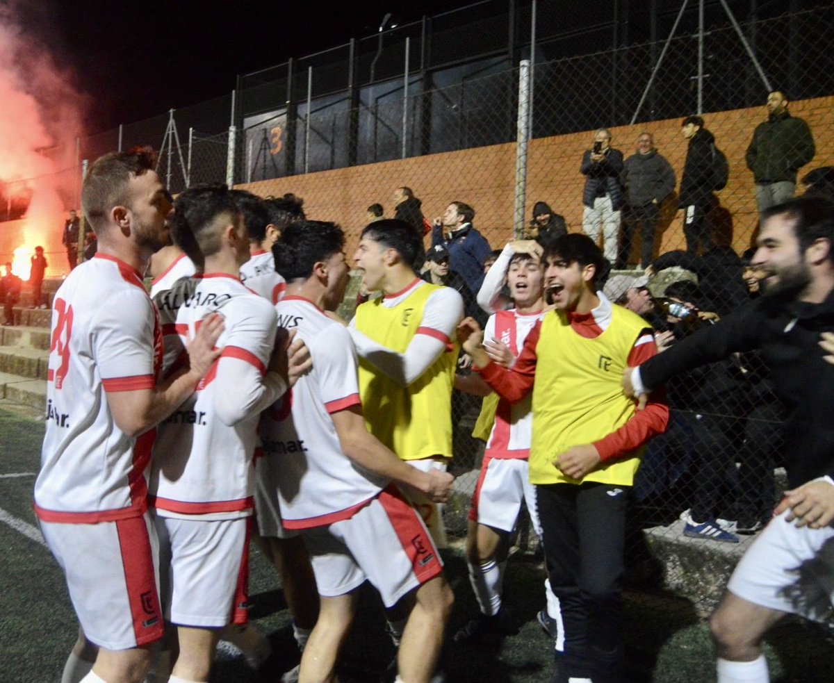 CDTajamarFutbol's tweet image. 🏆 Copa @RFFM_oficial |

📷 GALERÍA | 

𝓟𝓸𝓻 𝓶á𝓼 𝓷𝓸𝓬𝓱𝓮𝓼 𝓭𝓮 𝓯ú𝓽𝓫𝓸𝓵 𝓪𝓼í. ❤️⚽️

¡Gracias afición! 🤍❤️
¡Jugamos con 12! 🥁🧨🇦🇹

#LaCopaMola 
#Tajamar