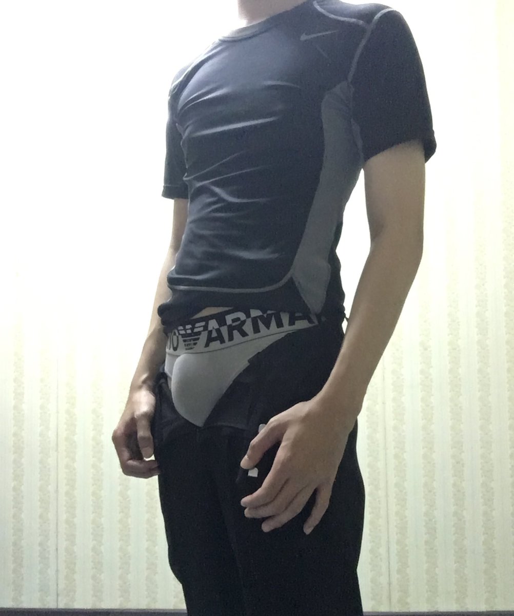 G.Uniform tweet media