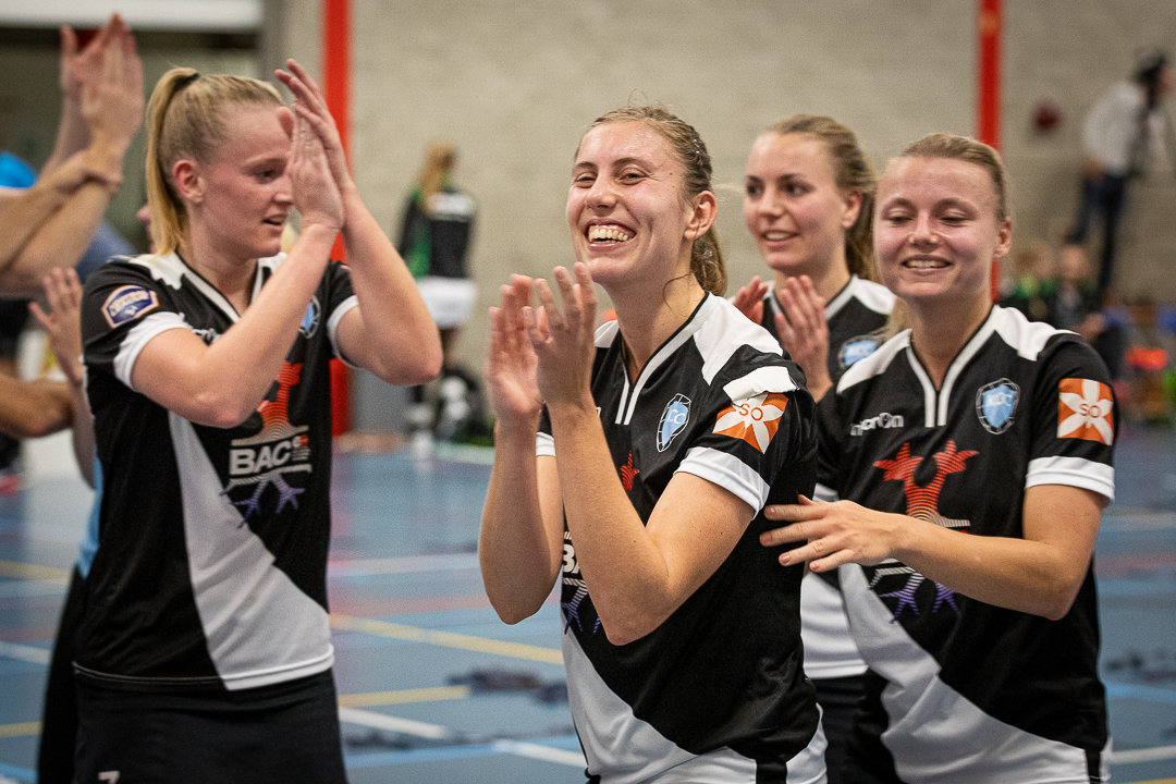 Adriënne van Ofwegen stopt met topkorfbal en keert volgend seizoen terug naar Korbis, waar zij ooit begon.
kcconline.nl/korfbal/korfba…