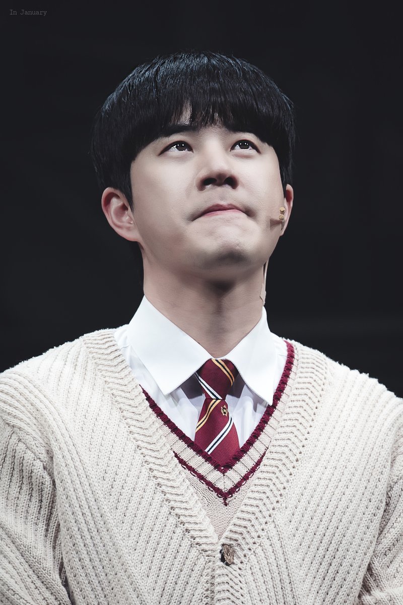 251213 아몬드 막공 무대인사
윤재 | 문태유