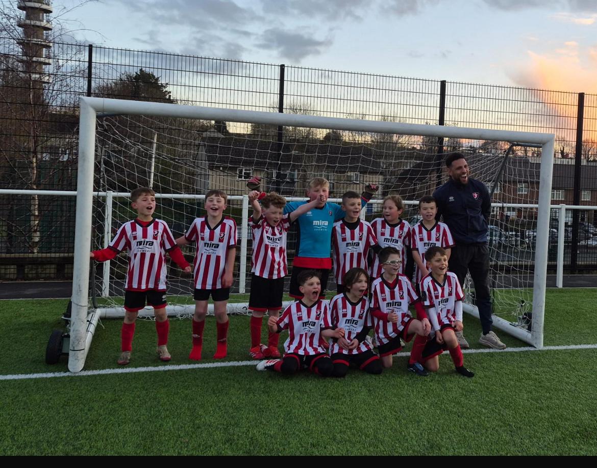CTFCDCHfd's tweet photo. Good luck to our U9s Blues in tomorrow's @jnrpremleague Trophy Regional Play-Off Final with @exeter_rtc , as they bid to progess to the Winter Finals.
#CTFC
#CTFCDevelopment
#Pathways
#Proud
๐ดโช๏ธ https://t.co/9UXTnwueNS