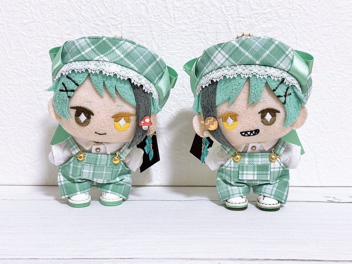 Ym9rhZ's tweet photo. ついでにこちらも…
✧*｡beret overalls set✧*｡

調子に乗ってカラバリ増やし過ぎましたね🤣🤣
一応各寮イメージして作ってみたんだよ…ｺｿｯ
スカラとディアソにピッタリなチェックは見つかりませんでした…🥲 https://t.co/A3VgKUtZot