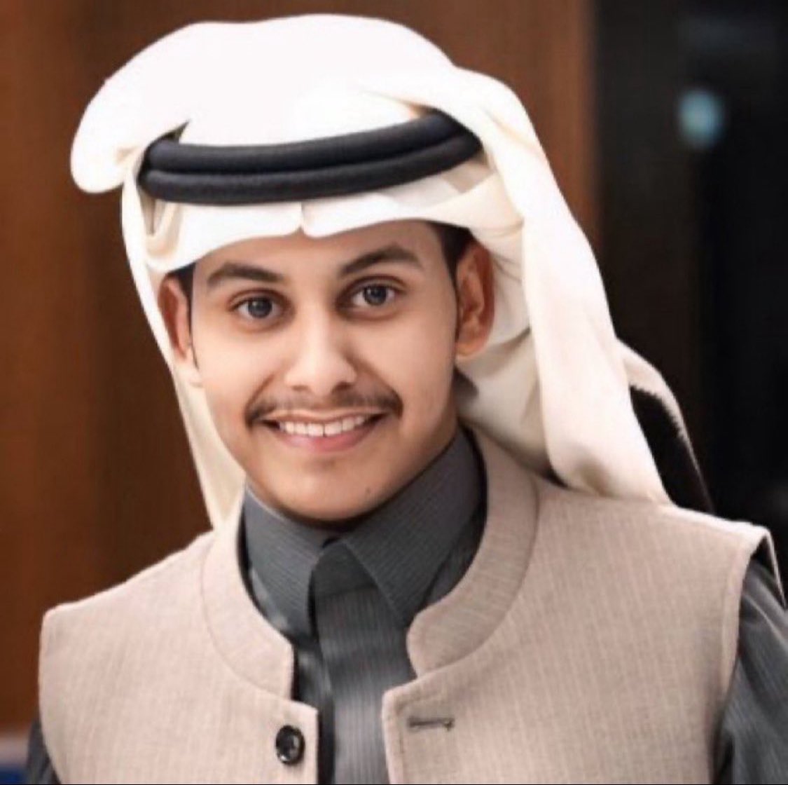 ياويل حالي ويلاه يا بيست مود نعبو بليسك وش ذا فكونا منه يا عالم والله بيجربعنا ذا الله يستر منه