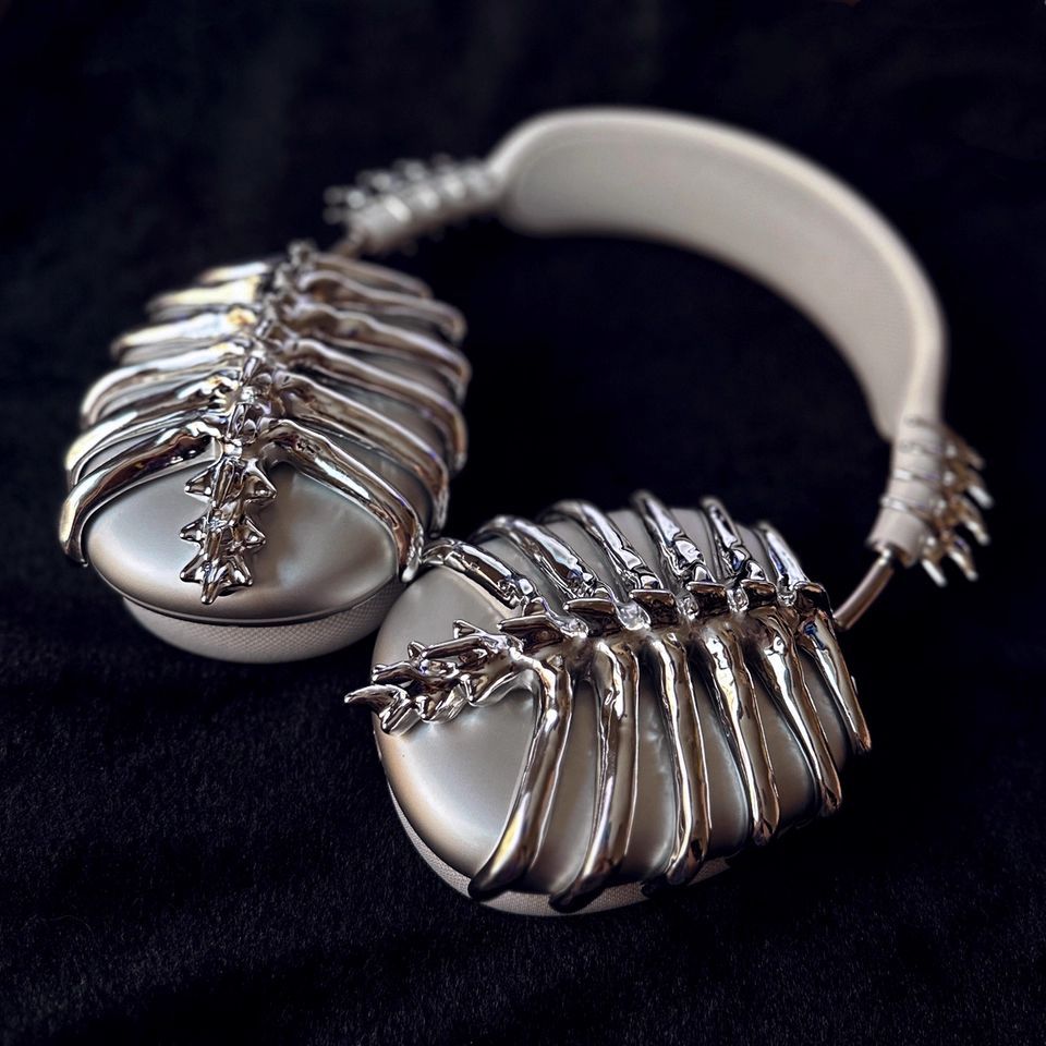 ＋骨アクセサリー AirPods Max 【美品】Apple