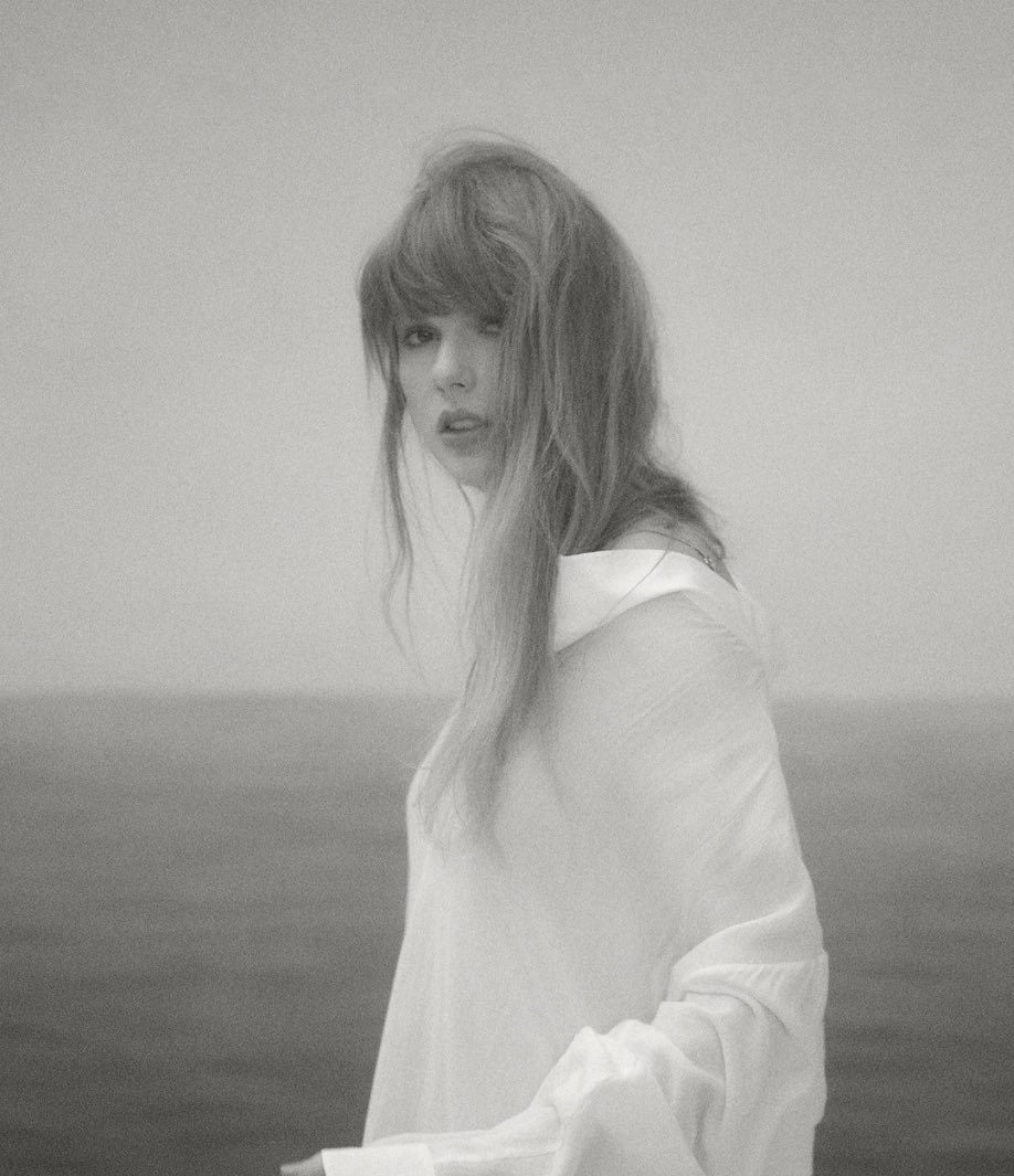 theTSupdates's tweet image. ‼️| Taylor Swift on the experience of “The Tortured Poets Department”:

“I didn’t feel like a person, but like a large conglomerate that no one sees as human, ESPECIALLY the men I was dating. In the process, I thought: ‘nothing works, there’s no one for me in the world’.”