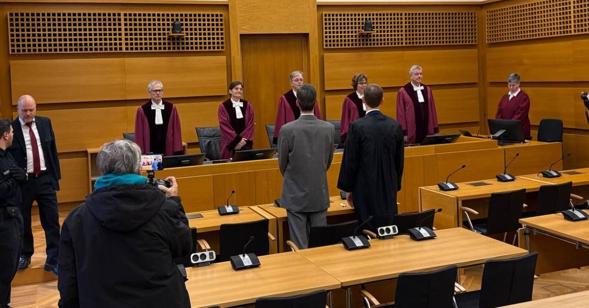 Die nächste Klatsche für Faeser: Verbot der #Hammerskins aufgehoben! 💥

◾️Nach der endgültigen Aufhebung des COMPACT-Verbots im Juni dieses Jahres wurde heute ein weiteres Vereinsverbot, das Nancy Faeser (SPD) in ihrer Zeit als Innenministerin erlassen hat, vom