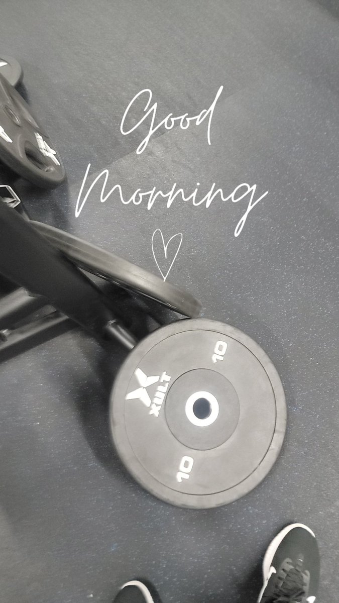 RussMrs's tweet image. Good Fri-Yay morning! Ending the 1st semester strong! 💪🏼 Let’s get it!