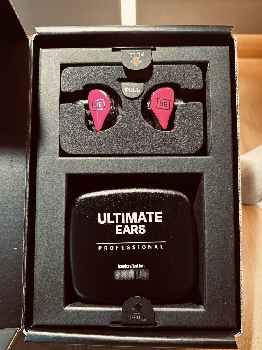 AudioDong's tweet image. Fresh customs have arrived.
Huge thanks to @UltimateEarsPro — stunning looks, incredible sound, and craftsmanship you can truly feel. #UltimateEars #CustomIEM #ProAudio