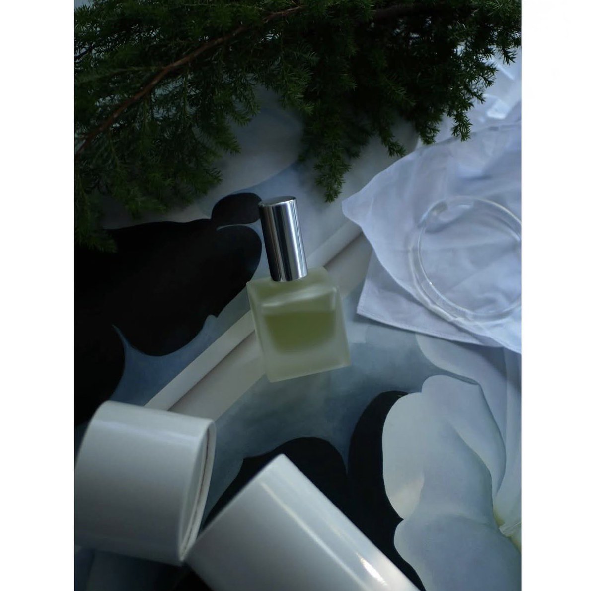 本日より12/30迄の一週間、mulch perfumeの受注を受け付けます🍃 香り