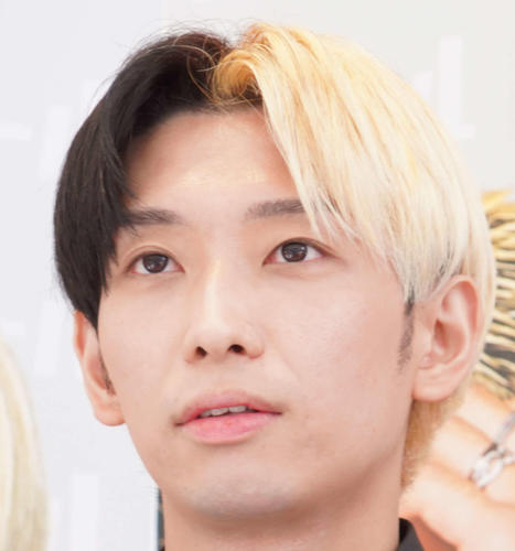 【動画更新】ヒカルと進撃のノアが離婚発表、9月には「オープンマリッジ」宣言
news.livedoor.com/article/detail…

ヒカルが19日、自身のYouTubeチャンネルを更新。5月末に「交際0日婚」を発表した進撃のノアとの離婚を報告した。9月に妻は双方の浮気を容認する「オープンマリッジ」宣言をしていた。