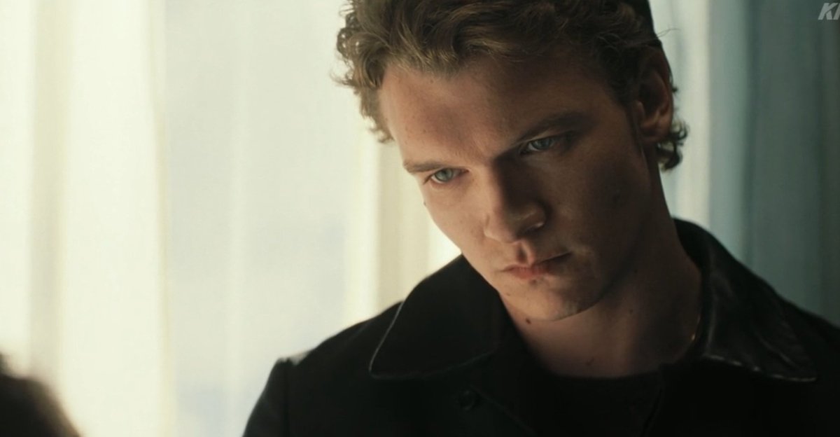 kanka vampir dizisinde değiliz yalniz