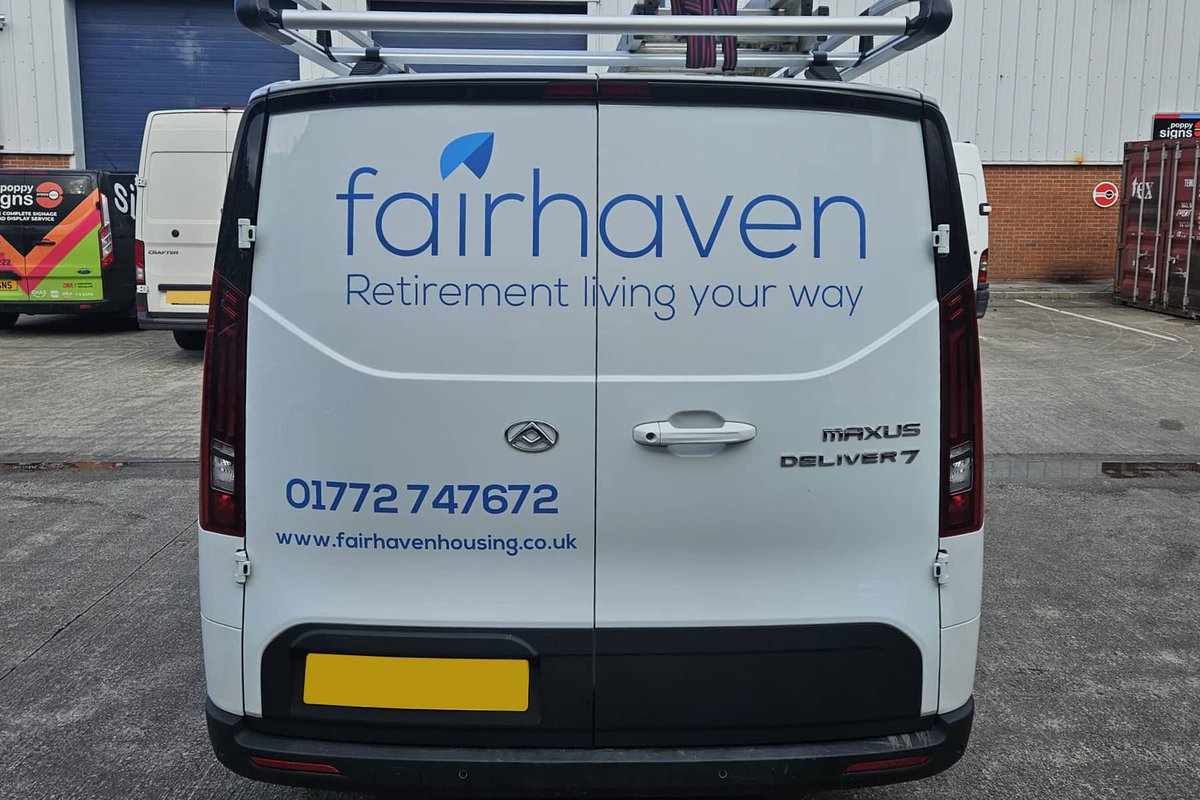 SignsPreston's tweet image. Fairhaven Housing van graphics 🚐

We transformed Fairhaven Housing’s electric delivery van with UV-protected, digitally printed vinyl graphics for long-lasting, professional visibility.

📞 Contact us for a tailored signage quote!

#VehicleBranding #UVProtected #PoppySigns