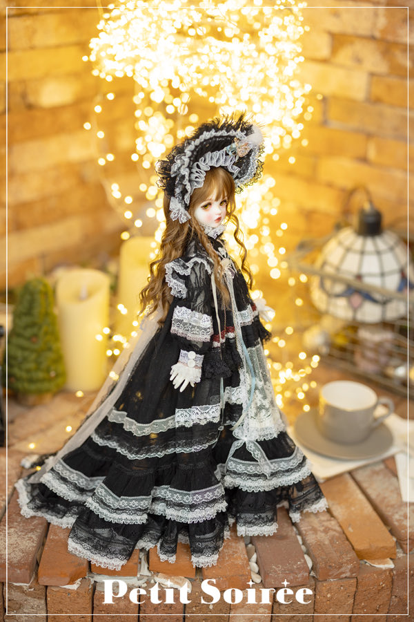 12월 20일 서울 프로젝트돌에서 만나는 

🎉 칸타빌레 드레스 🎉

사이즈 : MSD
색상 : 블랙 , 크림 각 1점씩 준비 됩니다.

더 많은 사진은 사이트를 참고해주세요

m.kor.petitsoiree.co.kr/product/dress-…