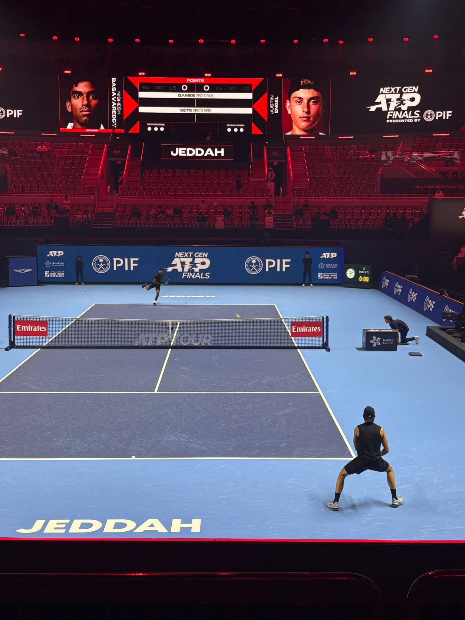 انطلاق اليوم الأخير من دور المجوعات بنهائيات الجيل القادم لمحترفي التنس بمواجهة الألماني جاستن إينغل أمام الأميركي نيشيش باسافاريدي #نهائيات_الجيل_القادم 