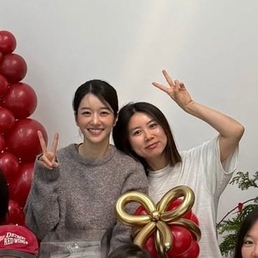 weloveseoyeaji's tweet image. #SeoYeaJi

This duo 💛💛💛💛