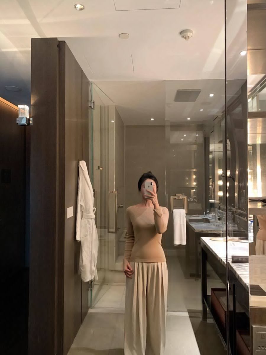 婚后第一次偷偷尝了鲜～心跳的频率仿佛回到如初。可能…也就这一次了吧... https://t.co/jNamEyTkfo
