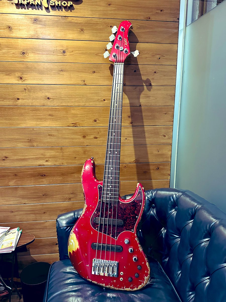 Xotic XJ-1T 5st Dark Candy Apple Red Heavy Aged Matching Head