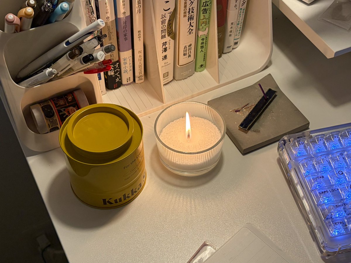 wanx2_inu's tweet image. フルリモ環境で働いてるので、社内でフルリモのこだわりをみんなに紹介する機会があったのですが、沢山褒めて貰えて嬉しかった😽